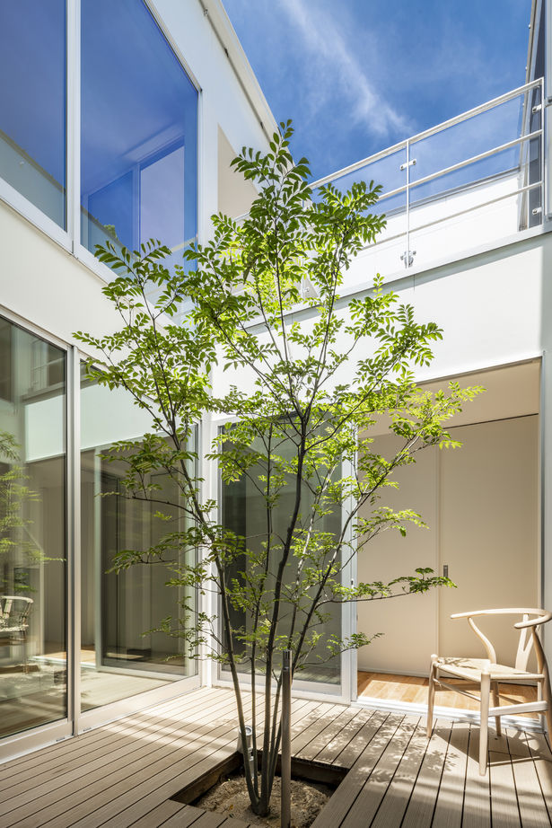 ロコハウス 【福岡市/2000万円台前半/3LDK/収納充実】旗竿地でも開放感のある明るい家づくりの建築実例画像2