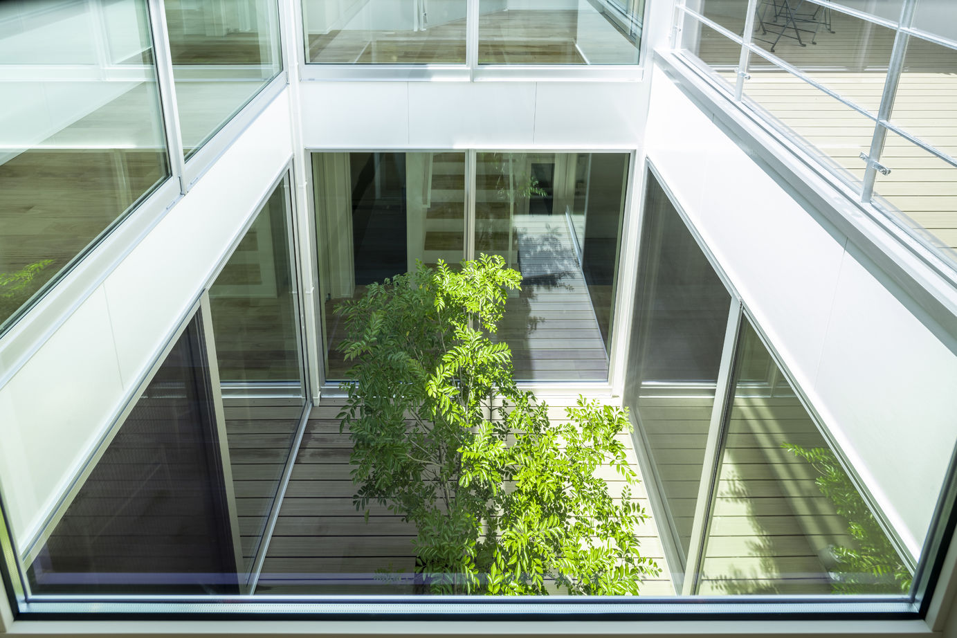 ロコハウス 【福岡市/2000万円台前半/3LDK/収納充実】旗竿地でも開放感のある明るい家づくりの建築実例画像8