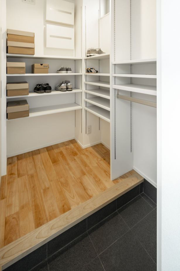 ロコハウス 【福岡県糟屋郡/1000万円台/コの字/旗竿地】愛犬や愛猫も家族も過ごしやすい中庭のある家の建築実例画像10