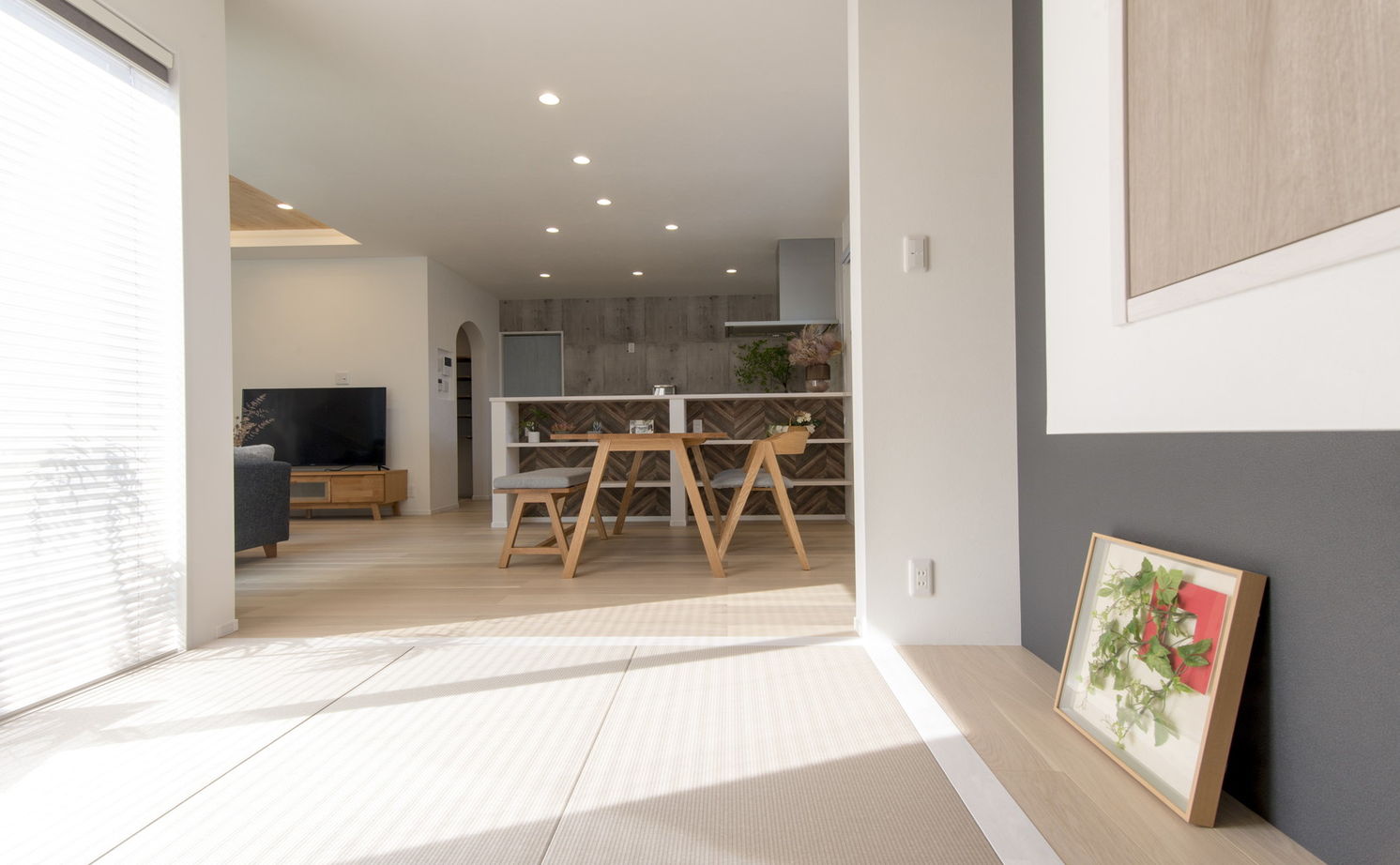 エバーホーム 【射水市/2000万円台前半/コートテラス】星空シアターやインナーガレージなど趣味スペースが充実！の建築実例画像9