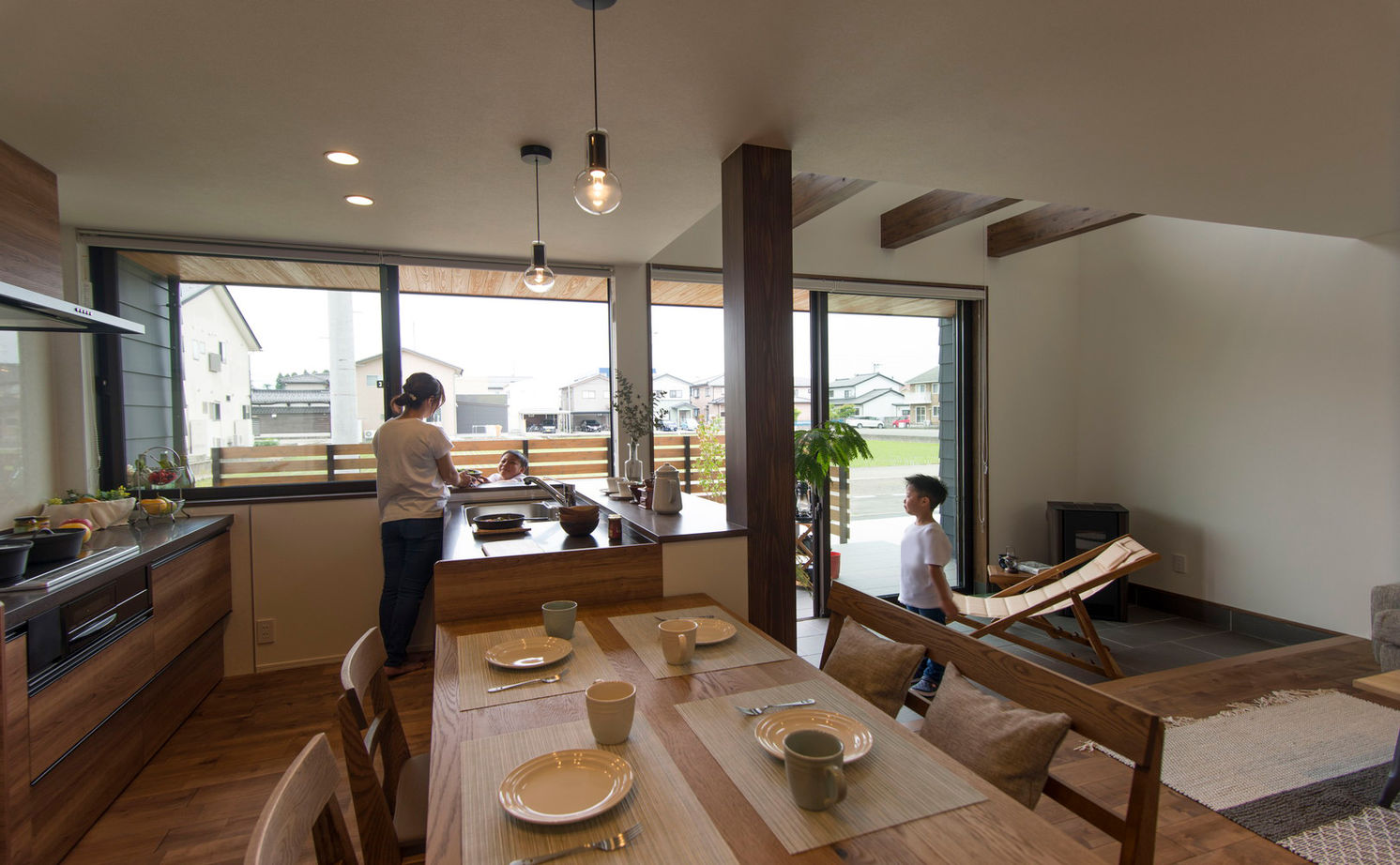 エバーホーム 【射水市／2000万円台前半／プライベートデッキ】キャンプやバーベキューなど家族でおうち時間を愉しむ家の建築実例画像10