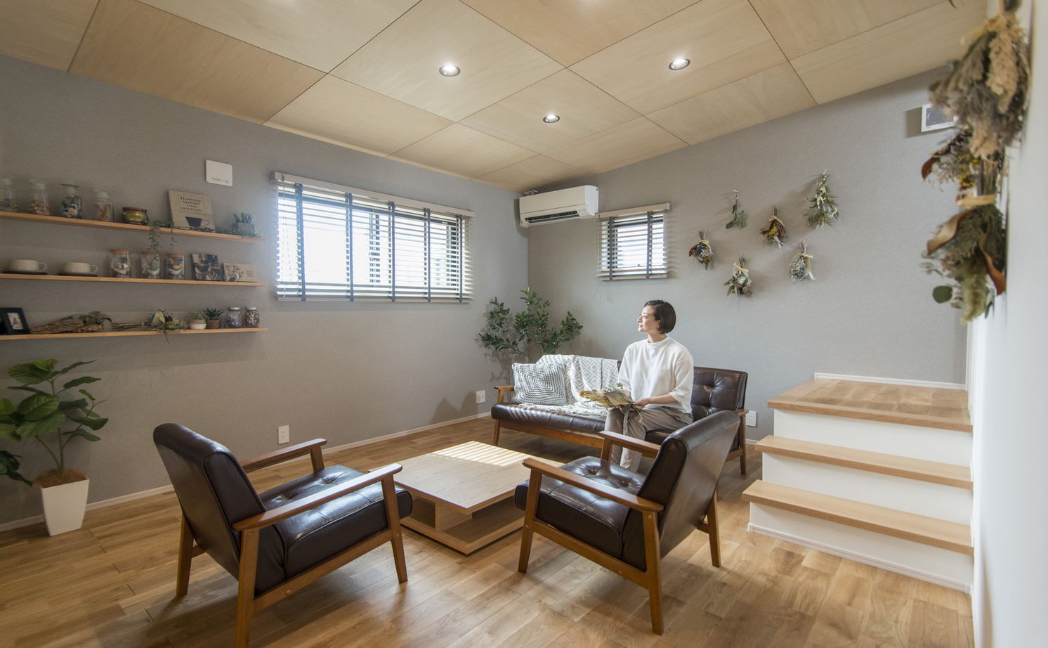 エバーホーム 【射水市/2000万円台後半/カフェスタイル】アイランドキッチンを中心にした平屋ベースの暮らしやすい住まいの建築実例画像5