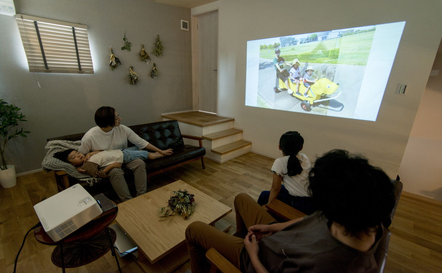 エバーホーム 【射水市/2000万円台後半/カフェスタイル】アイランドキッチンを中心にした平屋ベースの暮らしやすい住まいの建築実例画像7