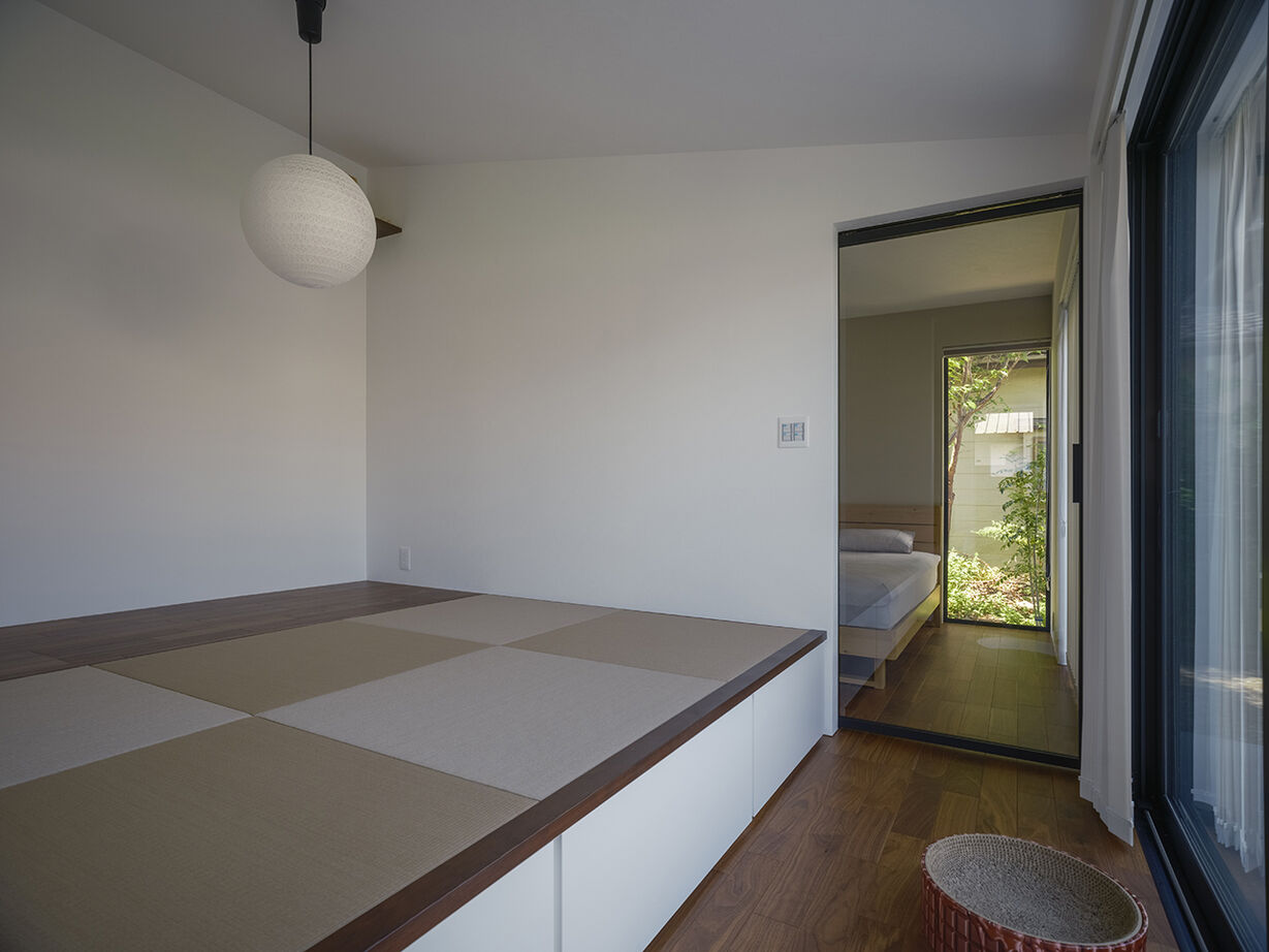 家元 4000万円台|愛猫2匹と暮らす、開放感のあるLDK。回遊性のある間取りで来客動線・家事動線を効率化の建築実例画像8