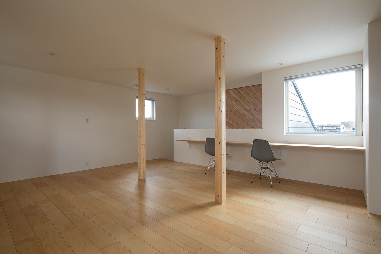 家元 4000万円台｜吹抜×サンクンリビングの家。プライバシーを保ちつつも、開放感ある空間設計の建築実例画像6