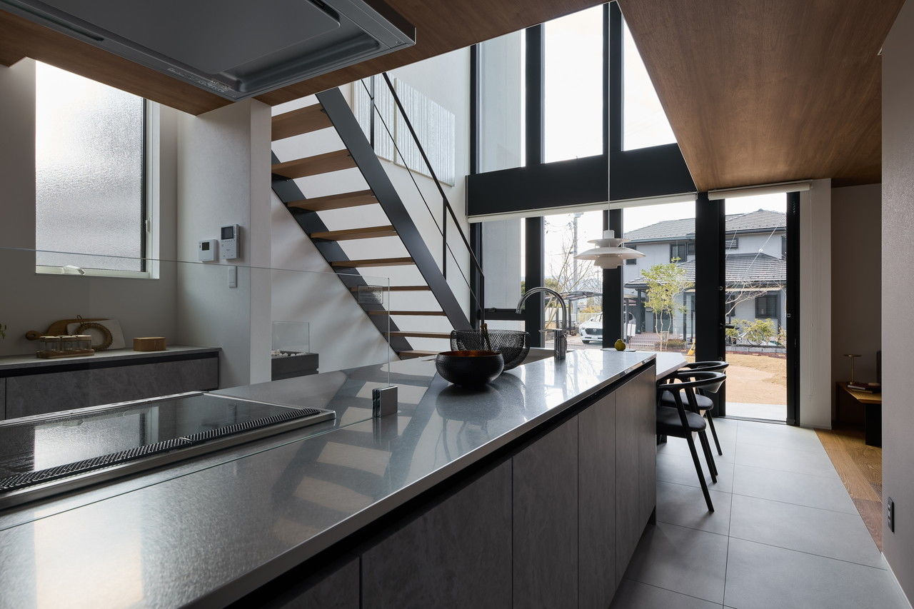 BEACON WORKS 【埼玉県/2000万円台/30坪台/建築家デザインの規格住宅】ギャラリー風の美しさ。家具・外構込み一貫施工の建築実例画像4