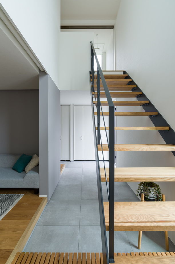 BEACON WORKS 【埼玉県/3000万円台/30坪台/建築家デザインの規格住宅】回遊動線とランドリー。家具・外構込み一貫施工の建築実例画像2