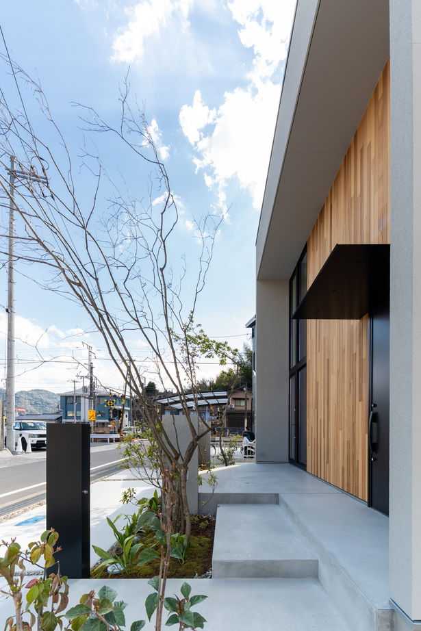 BEACON WORKS 【埼玉県/3000万円台/30坪台/建築家デザインの規格住宅】回遊動線とランドリー。家具・外構込み一貫施工の建築実例画像3