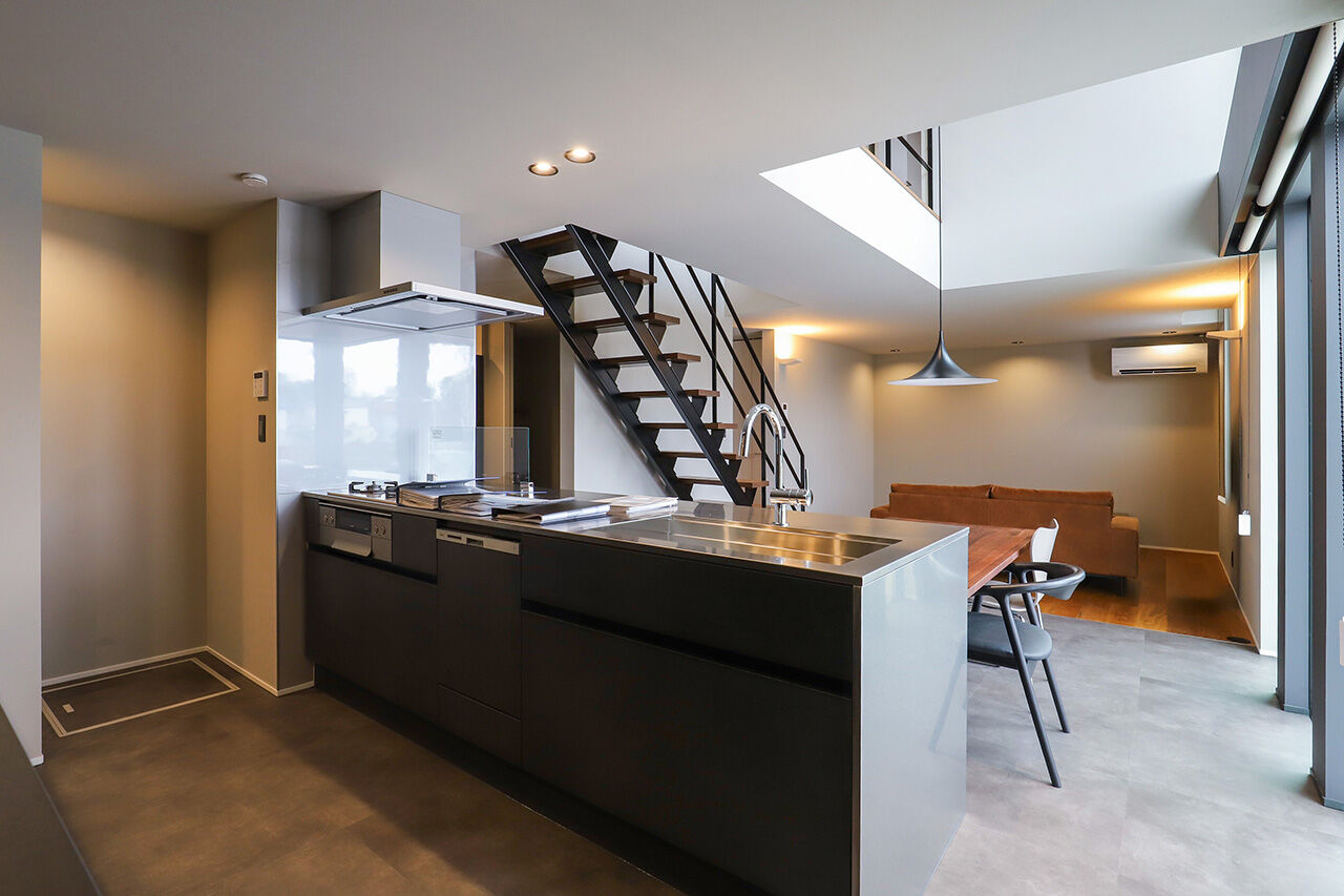 BEACON WORKS 【2600万円／吹抜／収納充実／間取図】無駄をそぎ落とした美しさ。上質な余白を楽しむ家の建築実例画像4