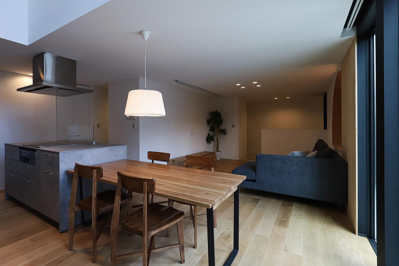 BEACON WORKS 【2700万円／吹抜／間取図】街角に映える、伸びやかなフォルムが美しい建築家デザインの規格住宅の建築実例画像8