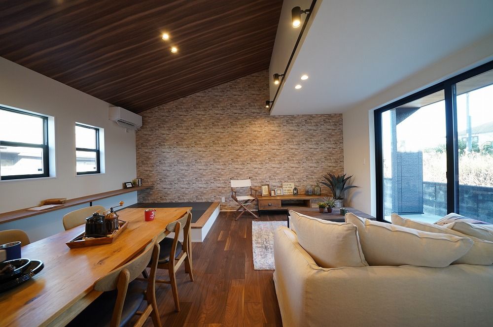 東建ビルダー 【太田市/3LDK/29.05坪/平屋/1900万円】勾配天井で開放的なリビング　ヴィンテージテイストがお洒落な平屋の建築実例画像5