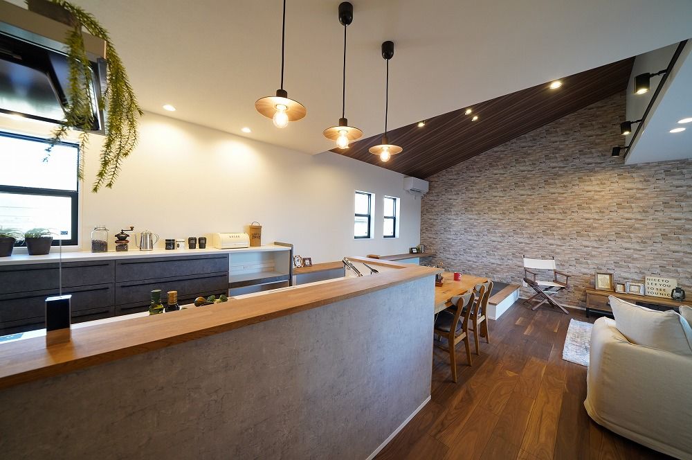 東建ビルダー 【太田市/3LDK/29.05坪/平屋/1900万円】勾配天井で開放的なリビング　ヴィンテージテイストがお洒落な平屋の建築実例画像6