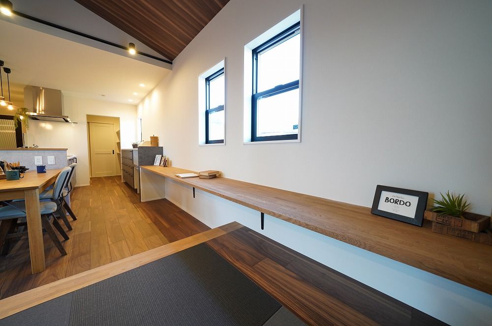 東建ビルダー 【太田市/3LDK/29.05坪/平屋/1900万円】勾配天井で開放的なリビング　ヴィンテージテイストがお洒落な平屋の建築実例画像7