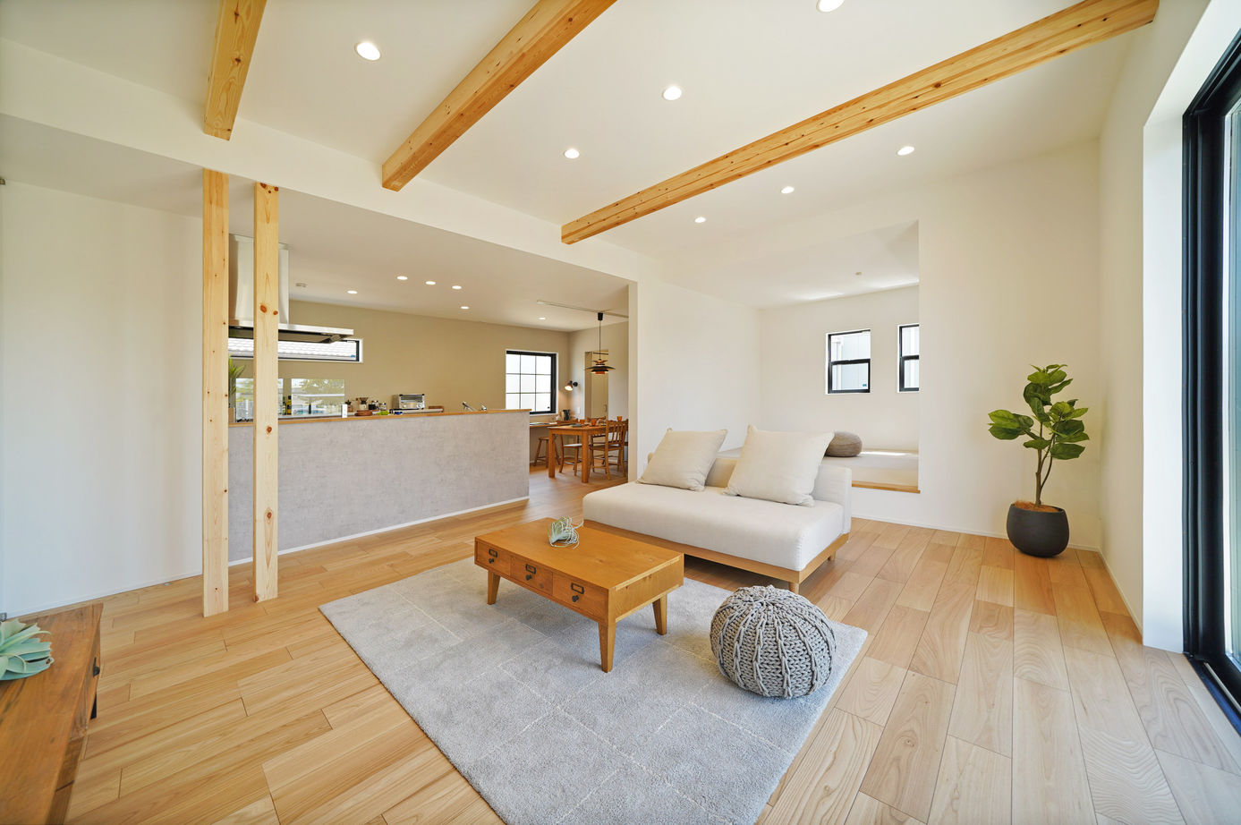 東建ビルダー 【足利市/3LDK/39.76坪/半平屋】平屋と2階建てのイイトコどりを叶えた「半平屋」の建築実例画像3