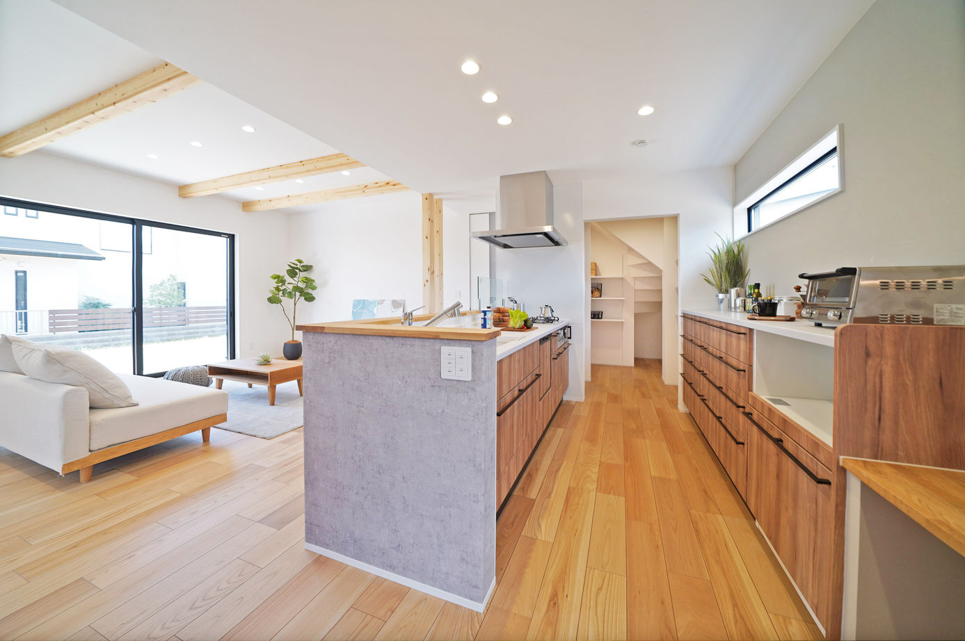 東建ビルダー 【足利市/3LDK/39.76坪/半平屋】平屋と2階建てのイイトコどりを叶えた「半平屋」の建築実例画像4