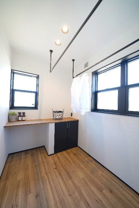 東建ビルダー 【太田市/3LDK/半平屋/33.06坪/2100万円】平屋と２階建てのイイトコどりの「半平屋」の家の建築実例画像6