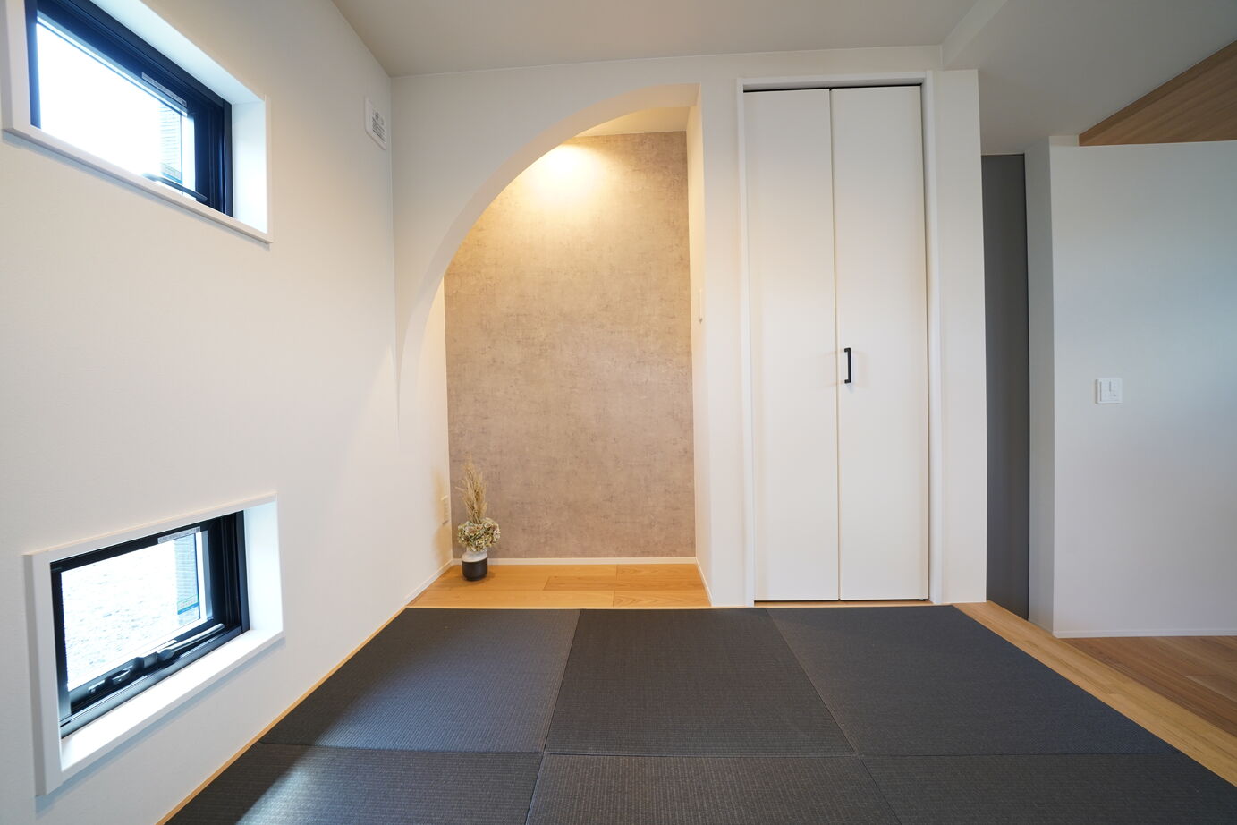 東建ビルダー 【足利市/3LDK/半平屋/32.6坪/2189万円】平屋と2階建てのイイトコドリの愛犬と暮らす「半平屋」の建築実例画像6