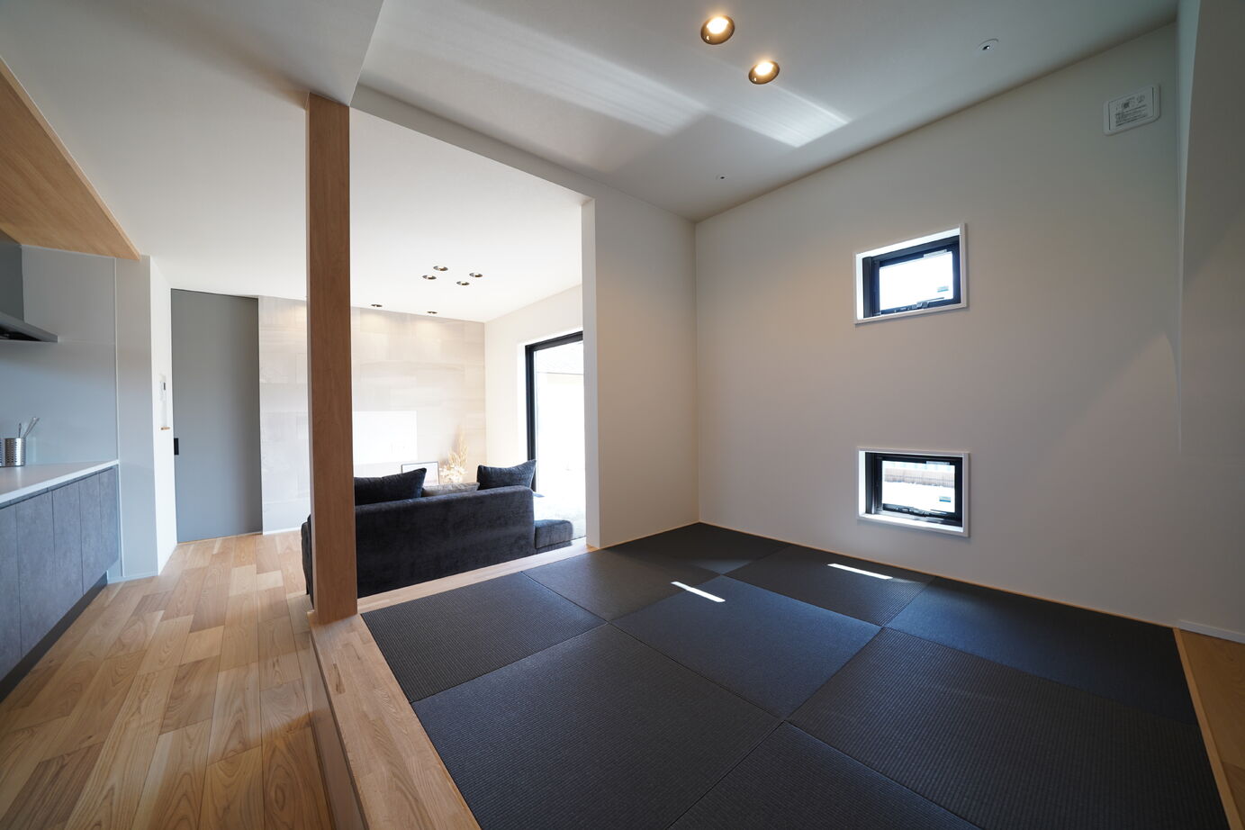 東建ビルダー 【足利市/3LDK/半平屋/32.6坪/2189万円】平屋と2階建てのイイトコドリの愛犬と暮らす「半平屋」の建築実例画像7