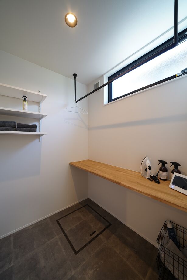 東建ビルダー 【足利市/3LDK/半平屋/32.6坪/2189万円】平屋と2階建てのイイトコドリの愛犬と暮らす「半平屋」の建築実例画像9