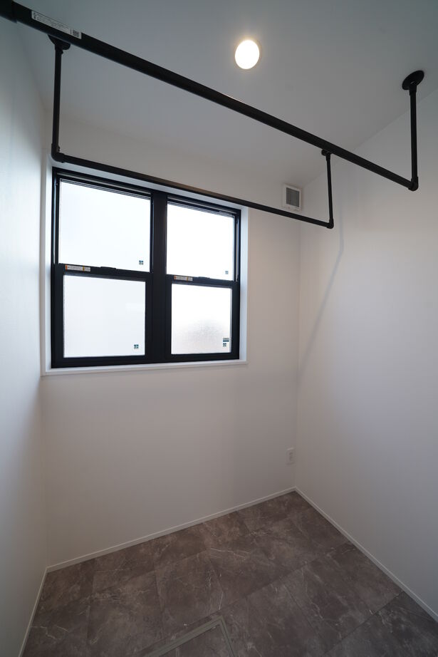 東建ビルダー 【足利市/4LDK/36.5坪/2500万円】プライベートを重視した空間設計とホテルライクデザインの住まいの建築実例画像10