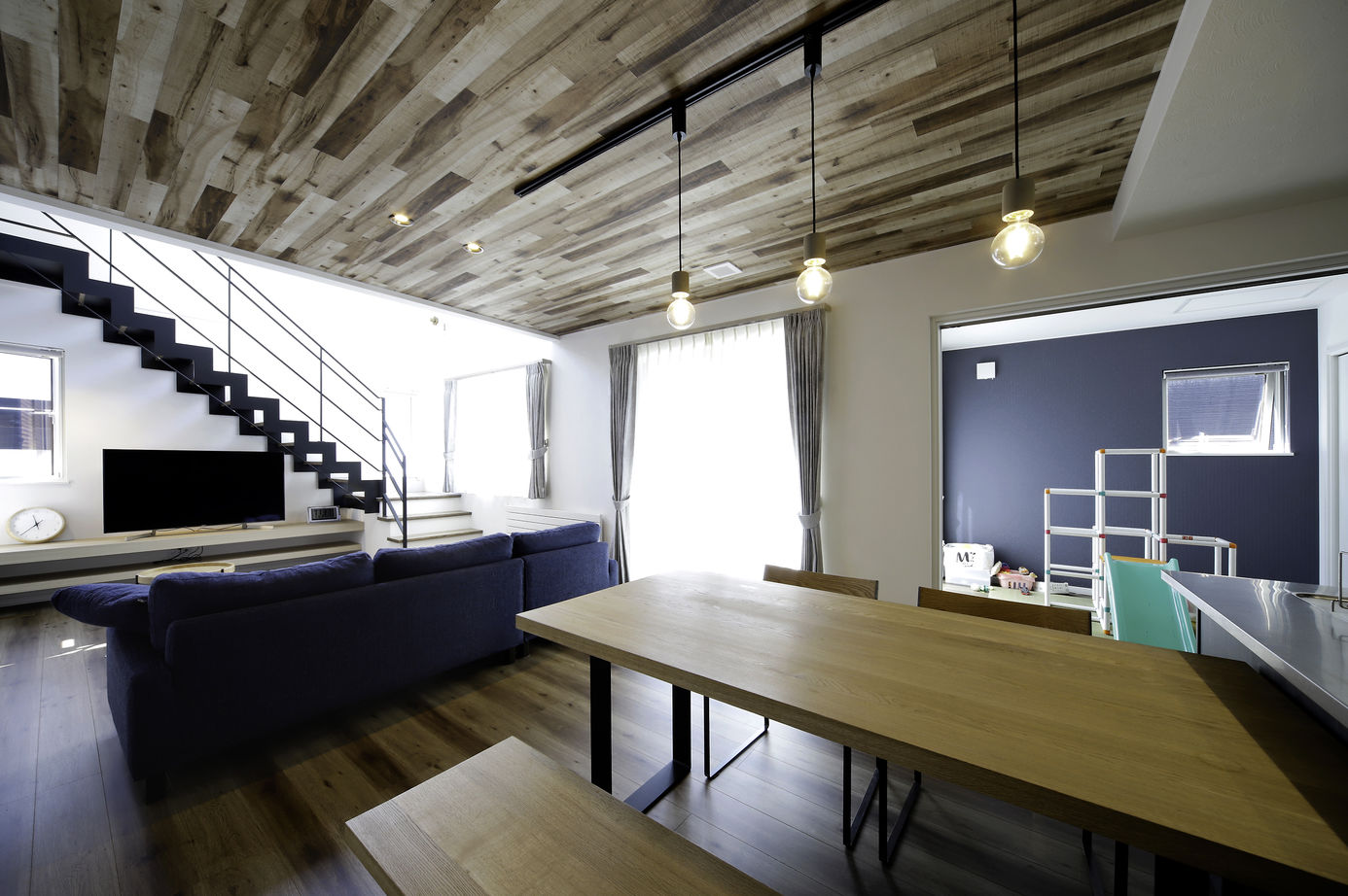 豊栄建設 【2500～2999万円／43坪／間取図／４LDK／ウッドデッキ】子どもたちの「元気」と「自立心」を養える住まいの建築実例画像2