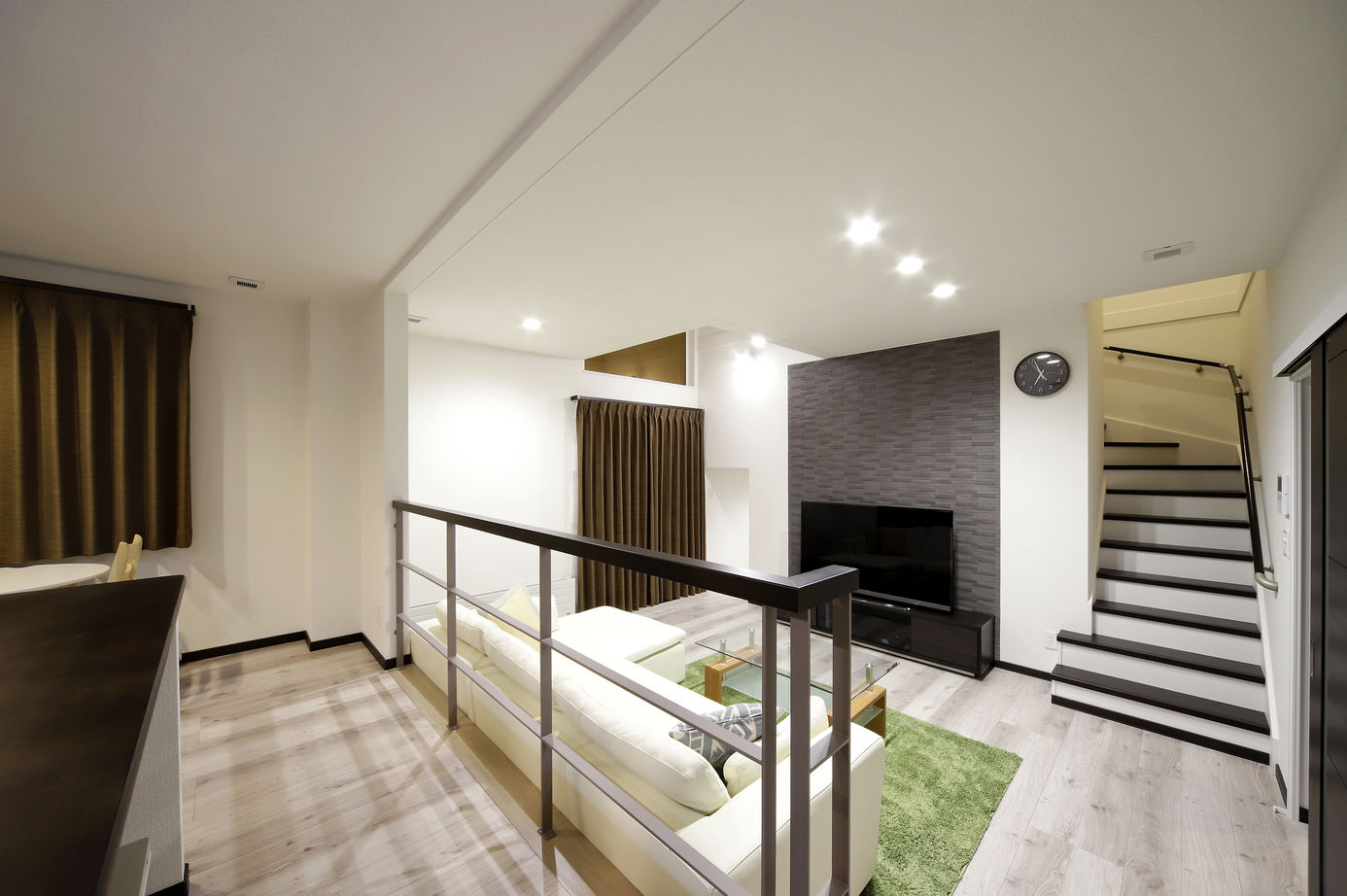 豊栄建設 【2000万円台/41坪/間取図】スキップフロアや半地下のフリースペース。高低差を巧みに使って叶えた理想の家の建築実例画像2