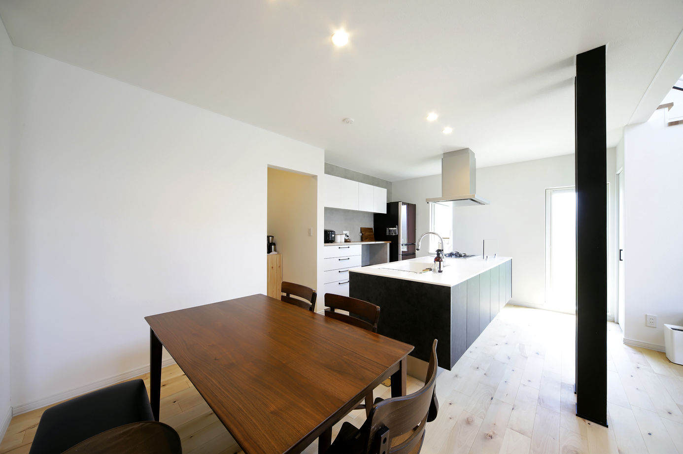 豊栄建設 【1500~1999万円/33坪/間取図】一緒に楽しい時間を過ごせる、友人たちが集う開放感のある住まいの建築実例画像4