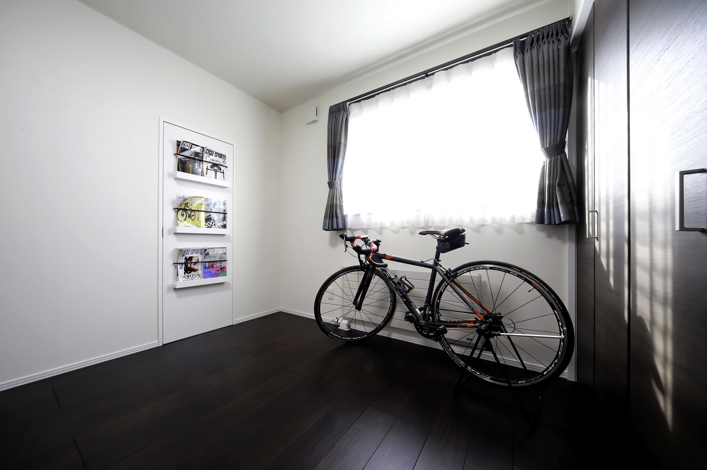 豊栄建設 【1500~1999万円/34坪/間取図/趣味】漫画、ゲーム、自転車など、夫婦で一緒に趣味を満喫できる家の建築実例画像4