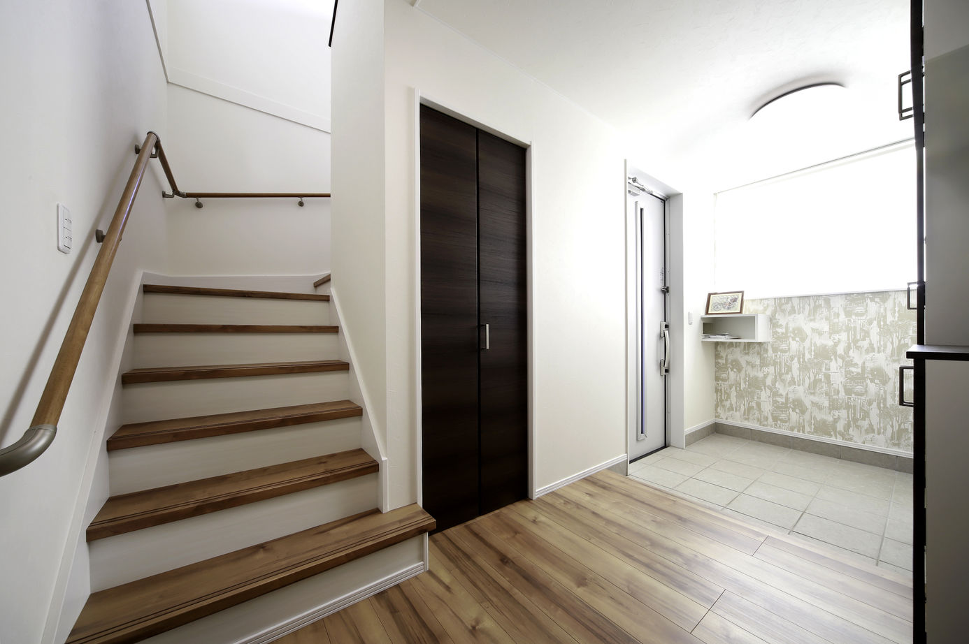 豊栄建設 【1500~1999万円/34坪/間取図/趣味】漫画、ゲーム、自転車など、夫婦で一緒に趣味を満喫できる家の建築実例画像6