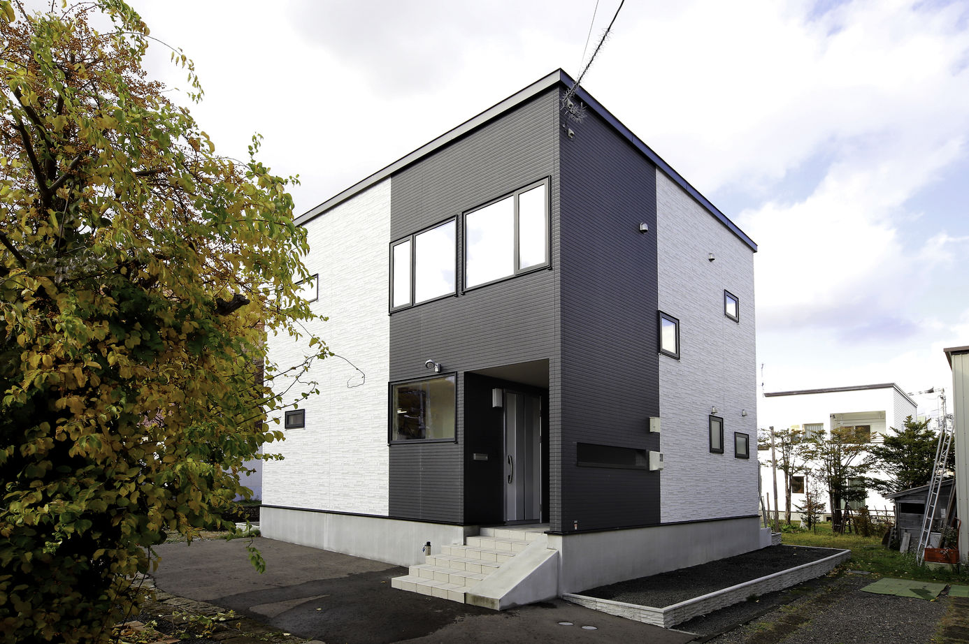 豊栄建設 【1500~1999万円/34坪/間取図/趣味】漫画、ゲーム、自転車など、夫婦で一緒に趣味を満喫できる家の建築実例画像8