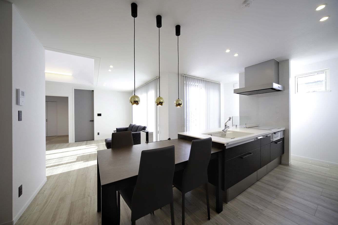 豊栄建設 【2000万円台/42坪/モダン/カーポート】理想だった「ホテルライクなリビング」がある住まいを実現した家の建築実例画像5