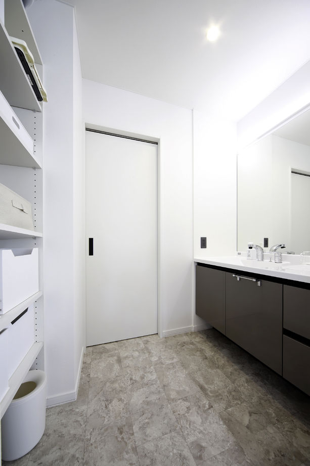 豊栄建設 【2000万円台/42坪/モダン/カーポート】理想だった「ホテルライクなリビング」がある住まいを実現した家の建築実例画像7