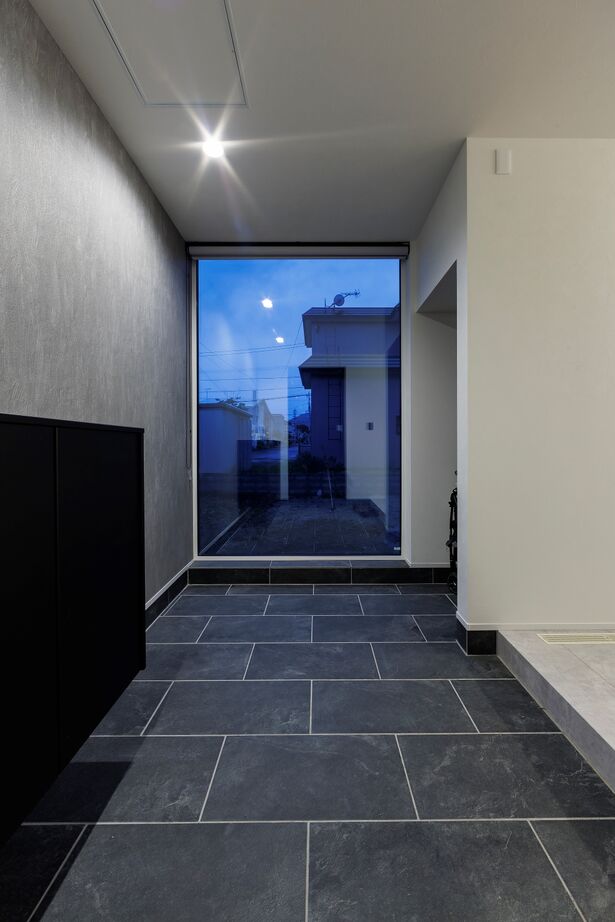 豊栄建設 【札幌市】一家がこだわりぬいた非日常空間広がる住まいの建築実例画像9