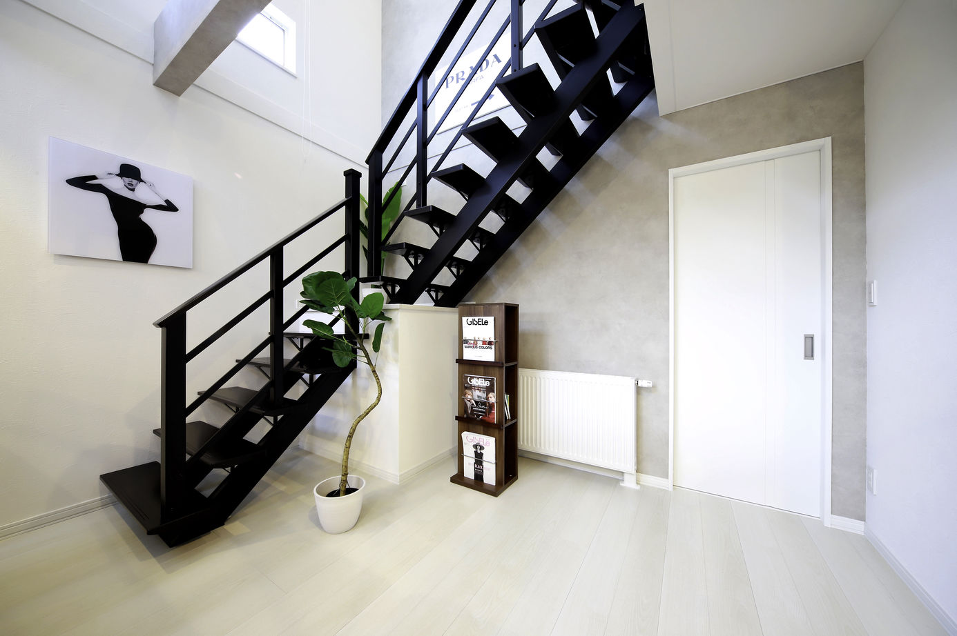 豊栄建設 【33坪/間取り図有/2人暮らし】好きなことに、とことんこだわり実現した大きな吹抜けリビングのある家の建築実例画像3