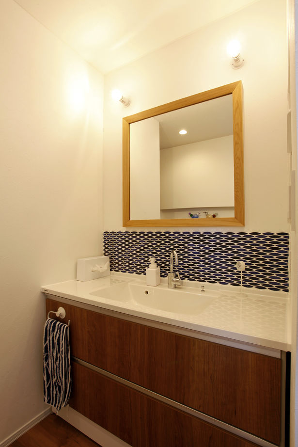 豊栄建設 [1500~1999万円/36坪/ビルトインガレージ]フィンランドテイストをふんだんに取り入れたスキップフロアの家の建築実例画像5