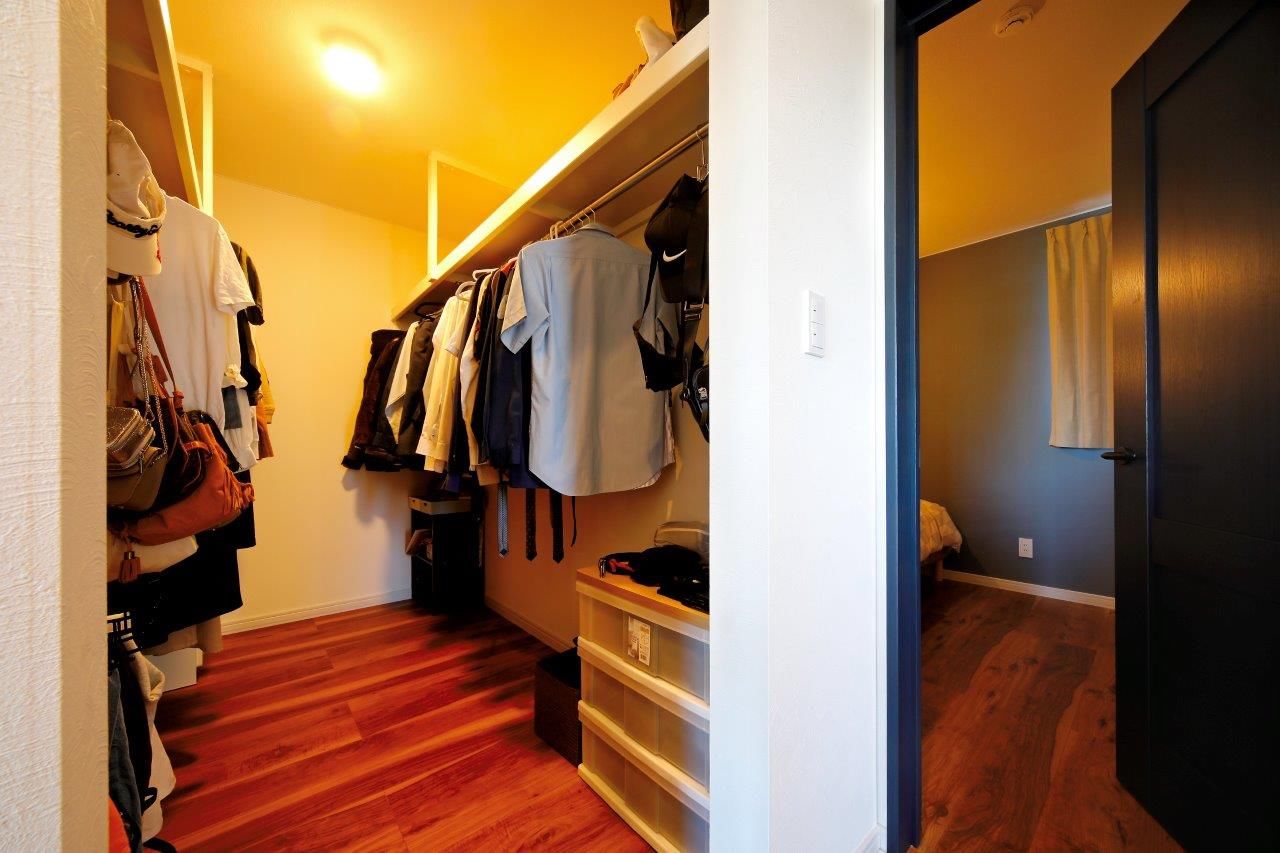 豊栄建設 【2500~2999万円/３７坪/間取図/薪ストーブ】おうちキャンプを楽しめる、広い土間に薪ストーブのある家の建築実例画像10