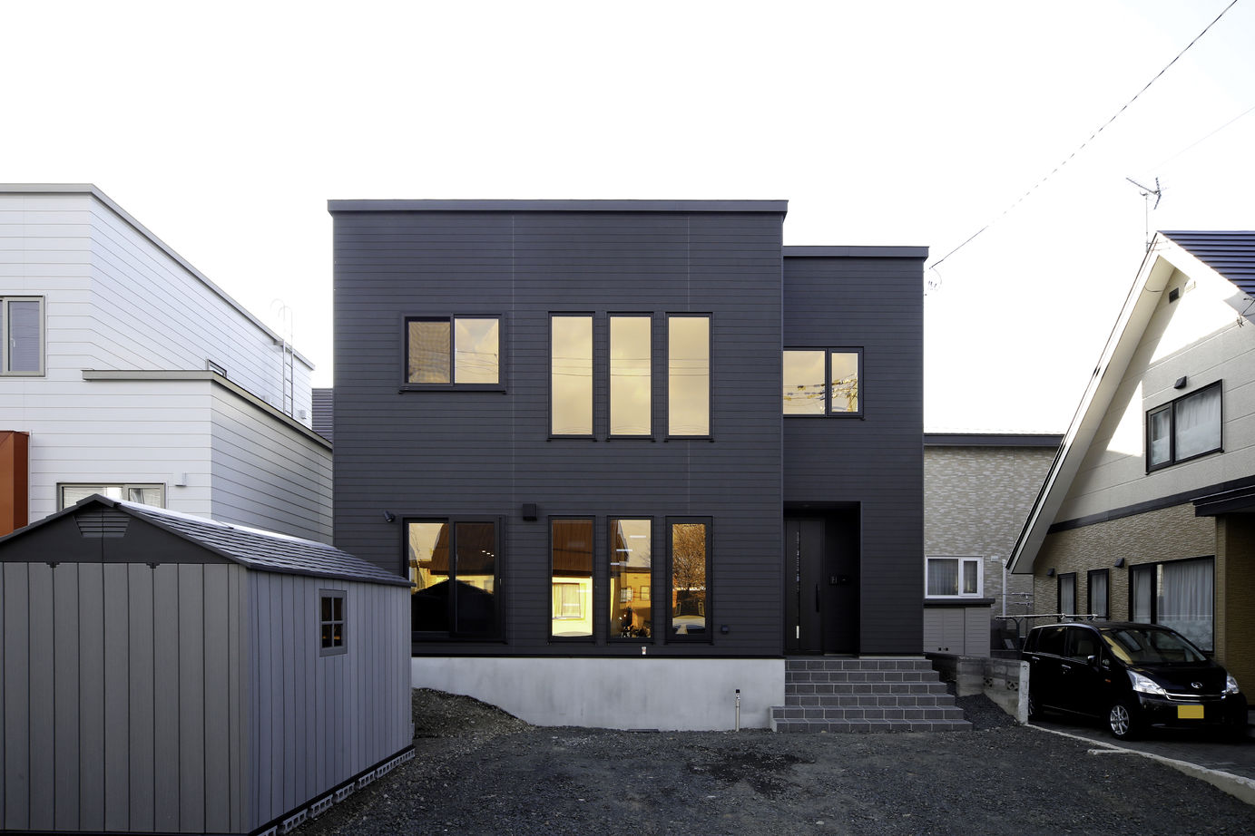 豊栄建設 【札幌市/吹抜け/モダン/スケルトン階段】贅沢な吹き抜けで、違う場所にいても家族を感じられる住まいの建築実例画像15