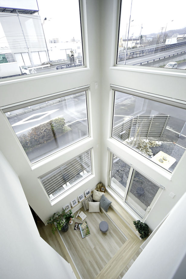 豊栄建設 【札幌市/吹抜け/テラス】「家」で過ごす様々な時間に対応できる”紡ぎあう家”の建築実例画像8