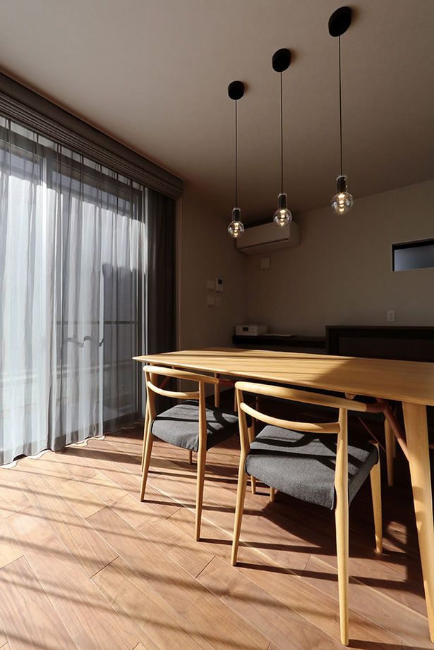 ue_bo design 【3000万円以下/40坪台/間取り図有】塗り壁/タイル/無垢の木。素材本来の美しさがそのまま「個性」になる家の建築実例画像15