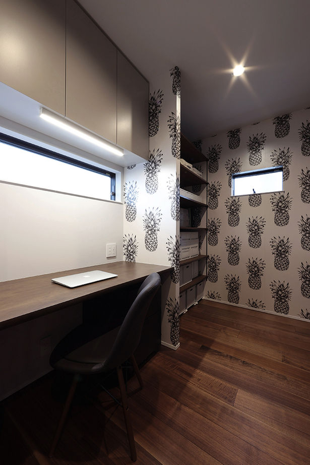 ue_bo design 【60坪以下/コの字型×中庭】自然素材のテクスチャーの質感と美しさ。中庭を通じて外に開ける景色を愉しむ家の建築実例画像10