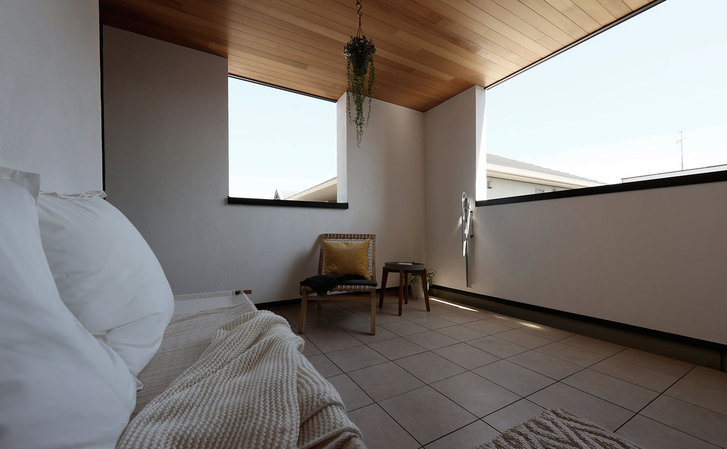 ue_bo design 【4000万円以上/60坪台/二世帯×3階建て】一級建築士がデザインした、3階建てに見えない二世帯住宅の建築実例画像3