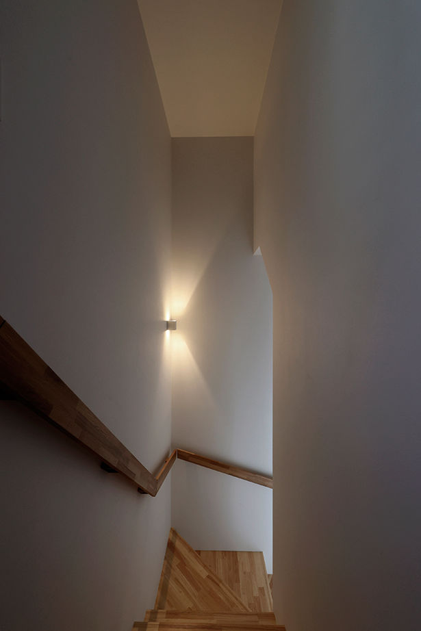 ue_bo design 【4000万円以上/60坪台/二世帯×3階建て】一級建築士がデザインした、3階建てに見えない二世帯住宅の建築実例画像9