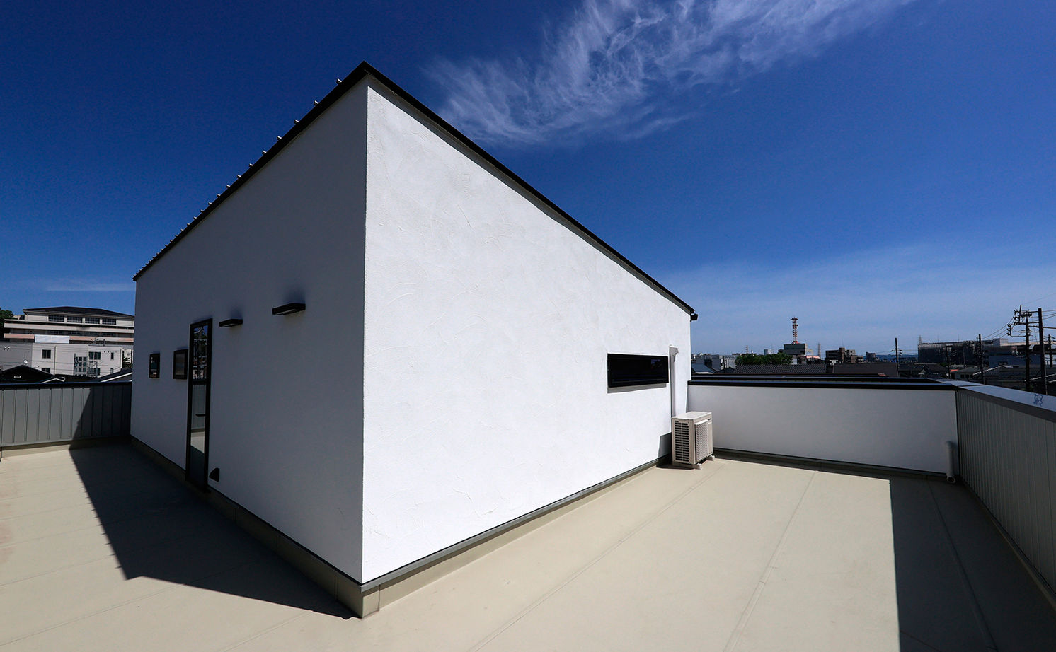 ue_bo design 【4000万円以上/60坪台/二世帯×3階建て】一級建築士がデザインした、3階建てに見えない二世帯住宅の建築実例画像12