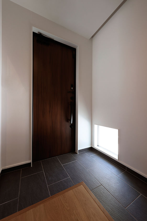 ue_bo design 【4000万円以上/60坪台/二世帯×3階建て】一級建築士がデザインした、3階建てに見えない二世帯住宅の建築実例画像19