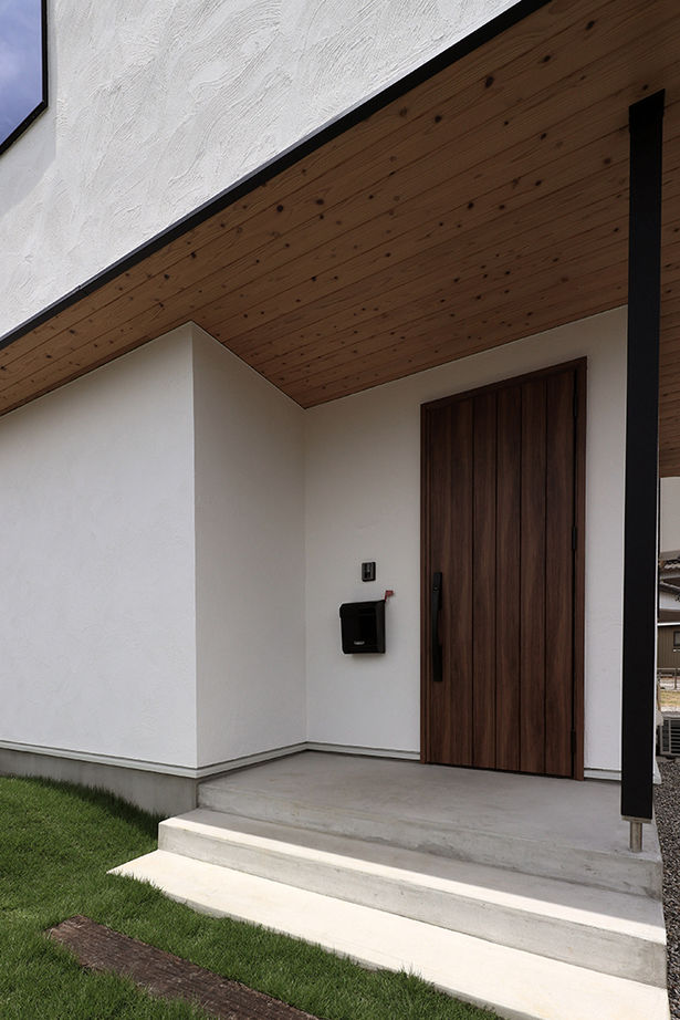 ue_bo design 【3000万円以下｜間取り図有｜40坪以下】見る角度によって表情が変化する、おしゃれな家の建築実例画像16