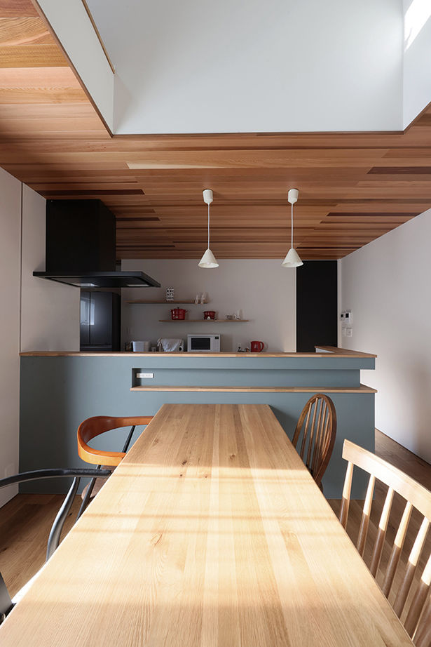 ue_bo design 【2000万円台/30坪/平屋/間取り図有】美しいフォルムと素材の質感を愉しむ。旅するように暮らす平屋の建築実例画像6