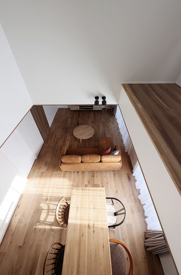 ue_bo design 【2000万円台/30坪/平屋/間取り図有】美しいフォルムと素材の質感を愉しむ。旅するように暮らす平屋の建築実例画像14