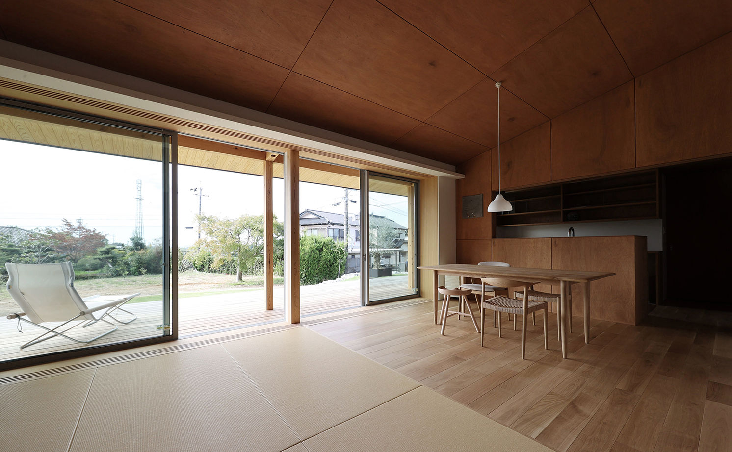 ue_bo design 【3000万円台｜平屋｜32坪】障子からこぼれる光、陰影。侘び寂びを感じる和モダンな「平屋」の建築実例画像5
