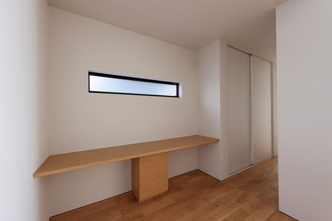 ue_bo design 【3000万円台｜ガレージハウス｜40坪台】引き算のミニマルデザインで、素材の美しさを引き立てた家の建築実例画像5