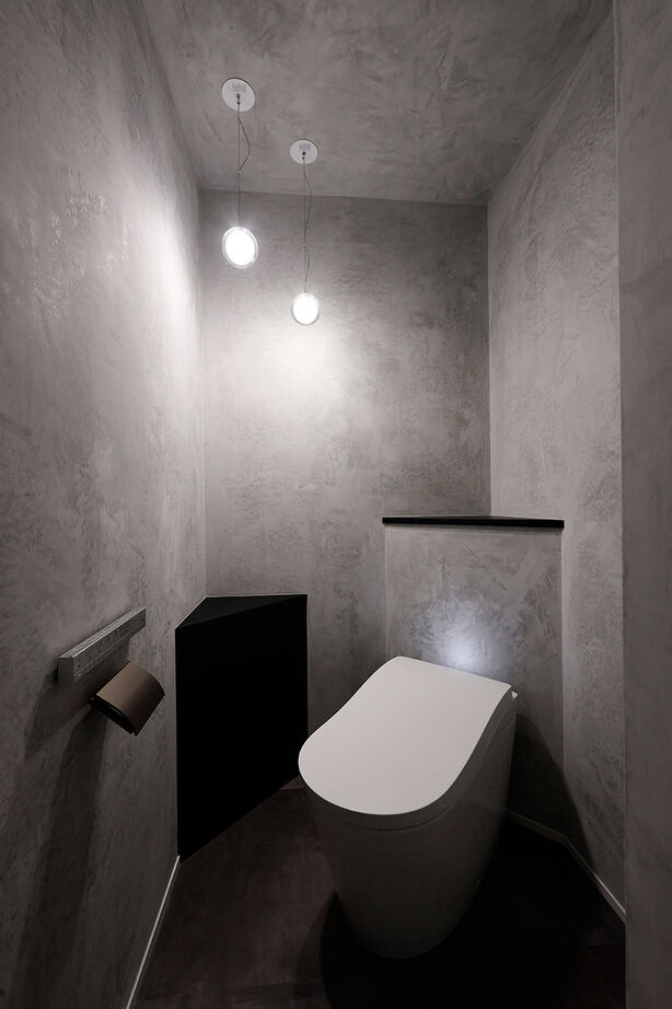 ue_bo design 【平屋｜ガレージ｜L字型｜60坪台】アプローチから非日常感漂う、外の世界と一線を画すガレージ付き平屋の建築実例画像9